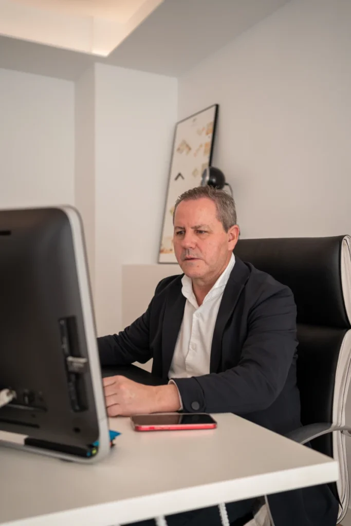 Vicente Tovar Abogados